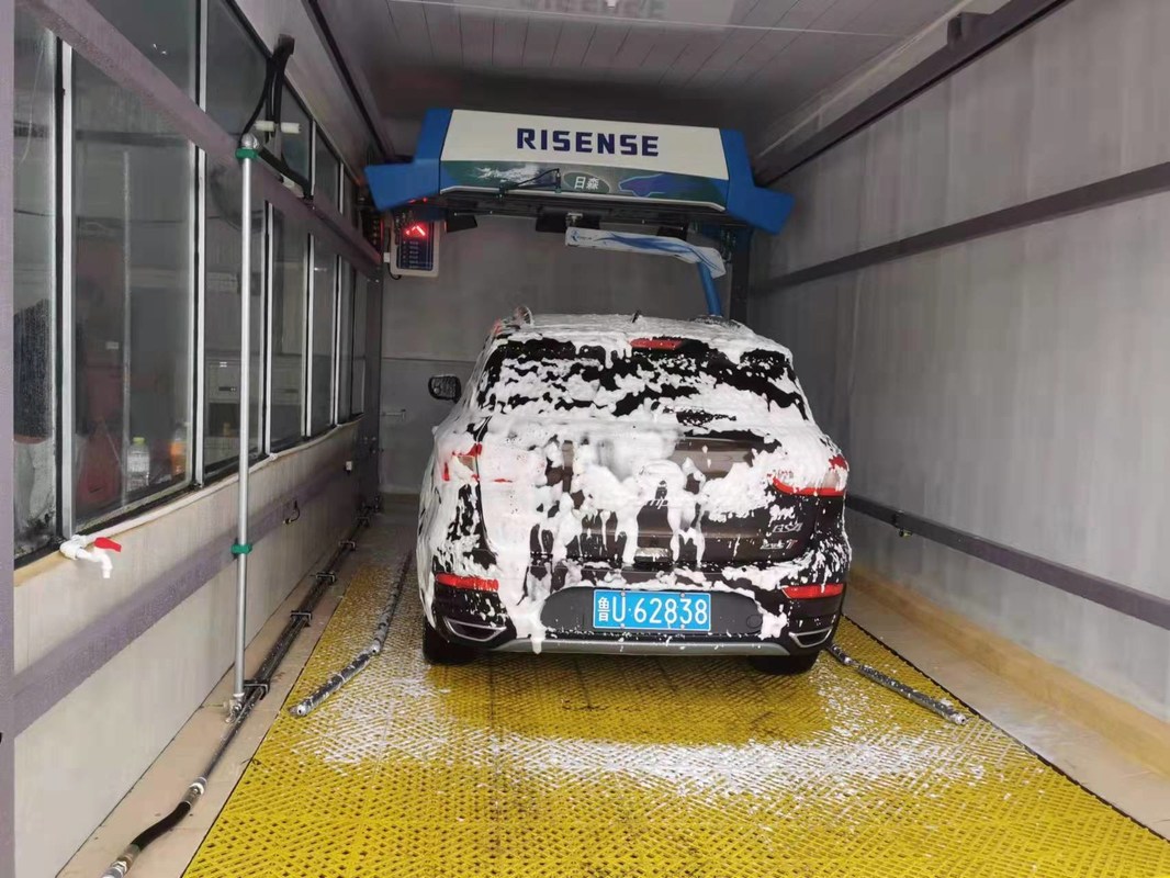 자동차 외관의 고압 물 청소를 위한 완전히 자동적인 터치없는 자동차 세탁기