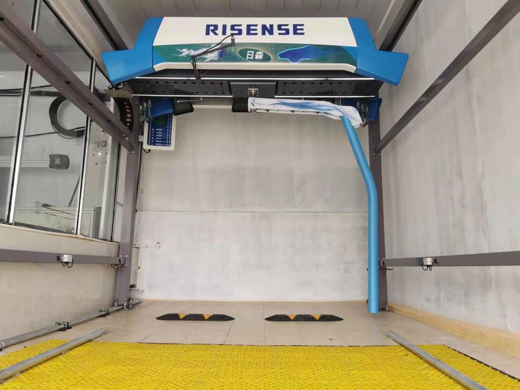 자동차 외관의 고압 물 청소를 위한 완전히 자동적인 터치없는 자동차 세탁기